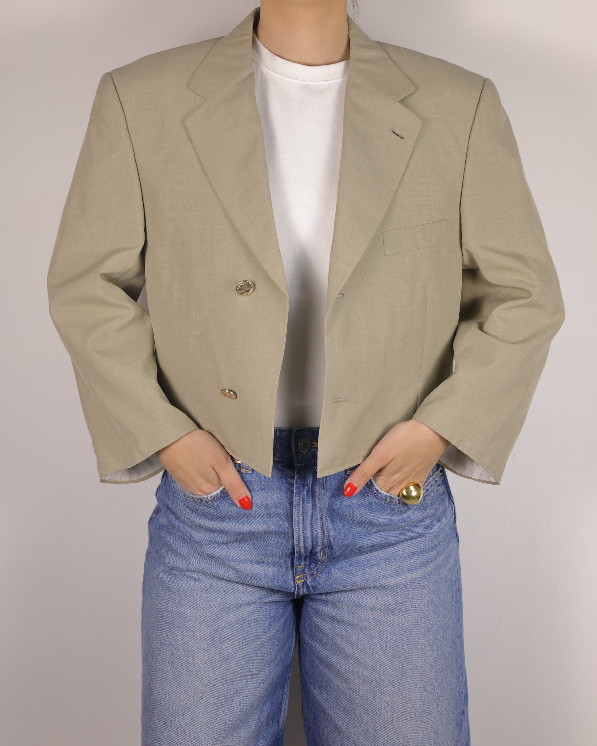 CROP GOLDEN BLAZER 1 vidalyestudio