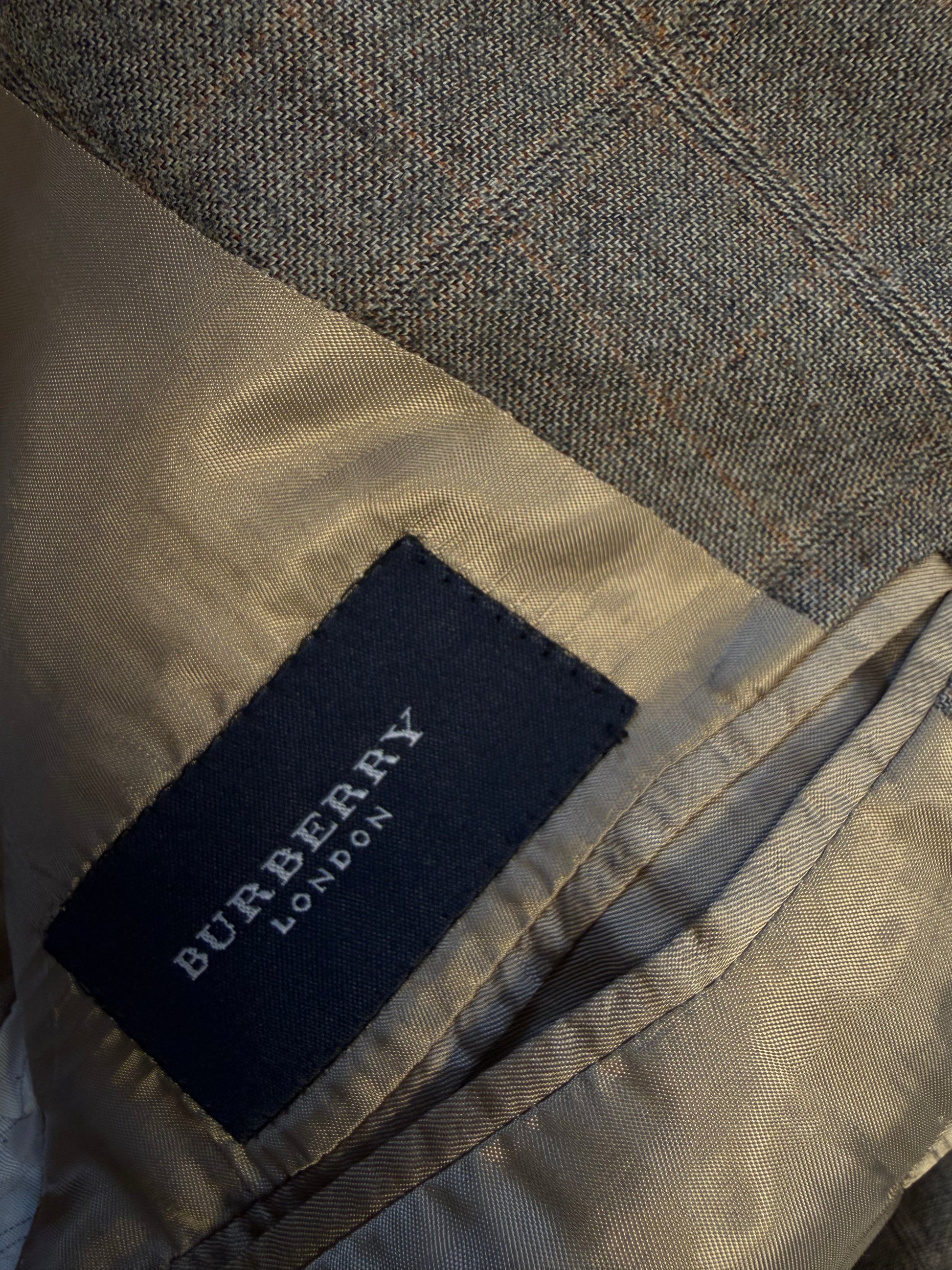 BURBERRY GOLDEN BLAZER 002 vidalyestudio