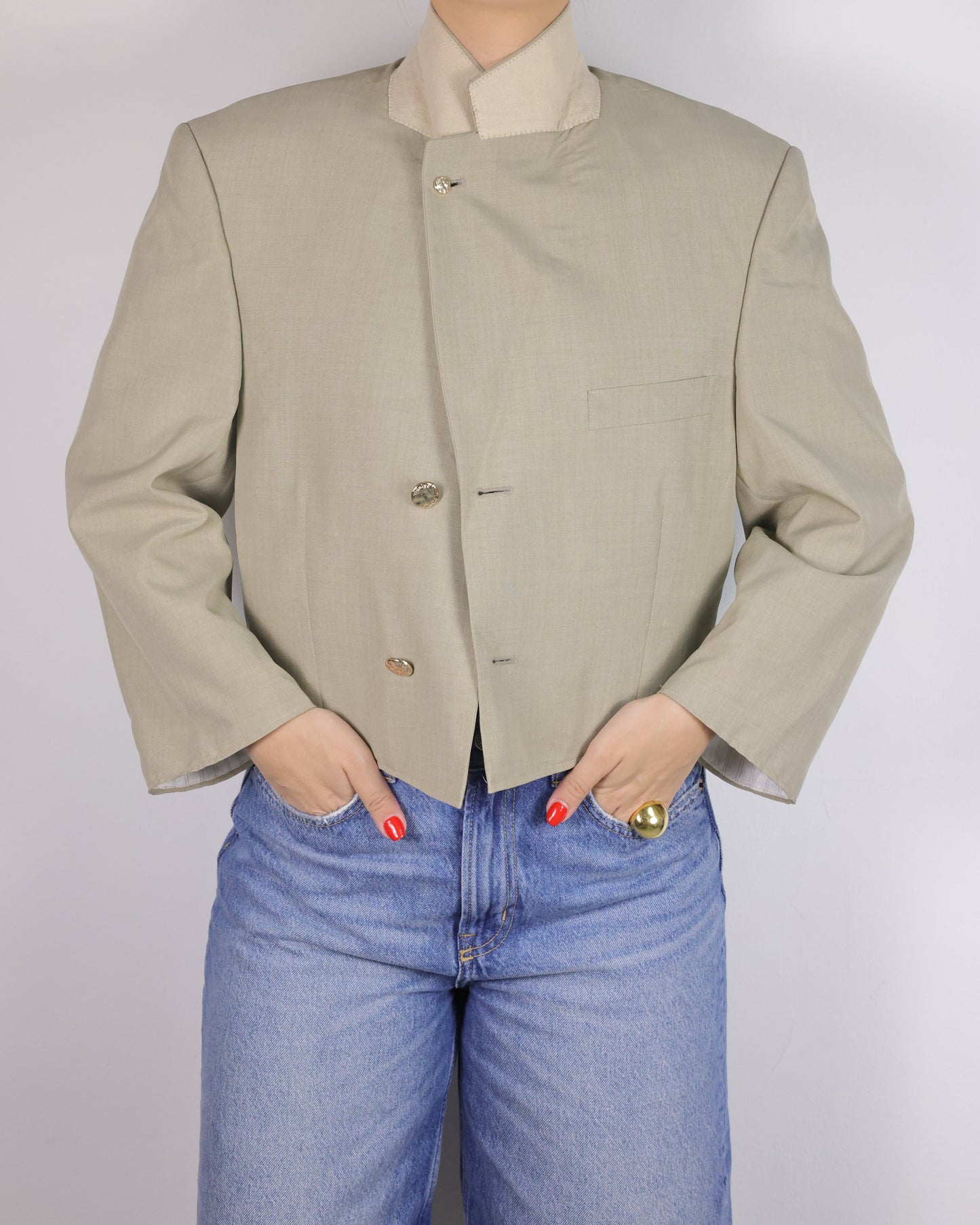 CROP GOLDEN BLAZER 1 vidalyestudio