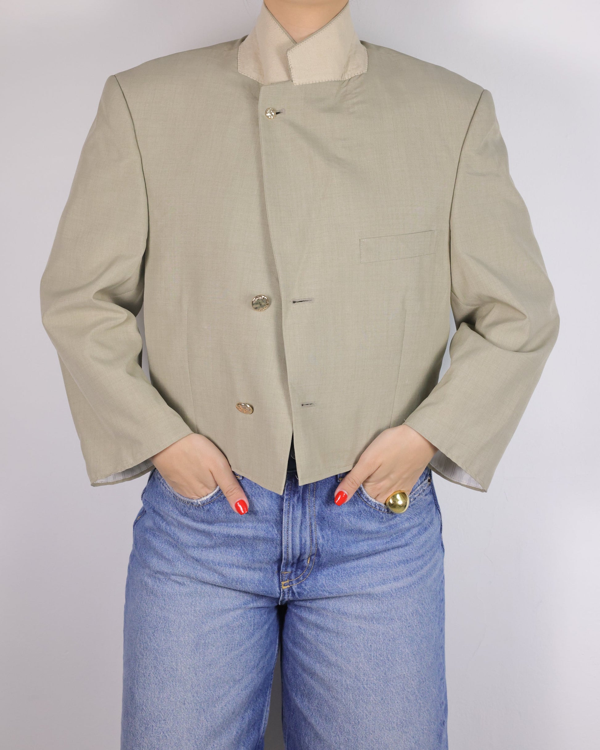 CROP GOLDEN BLAZER 1 vidalyestudio