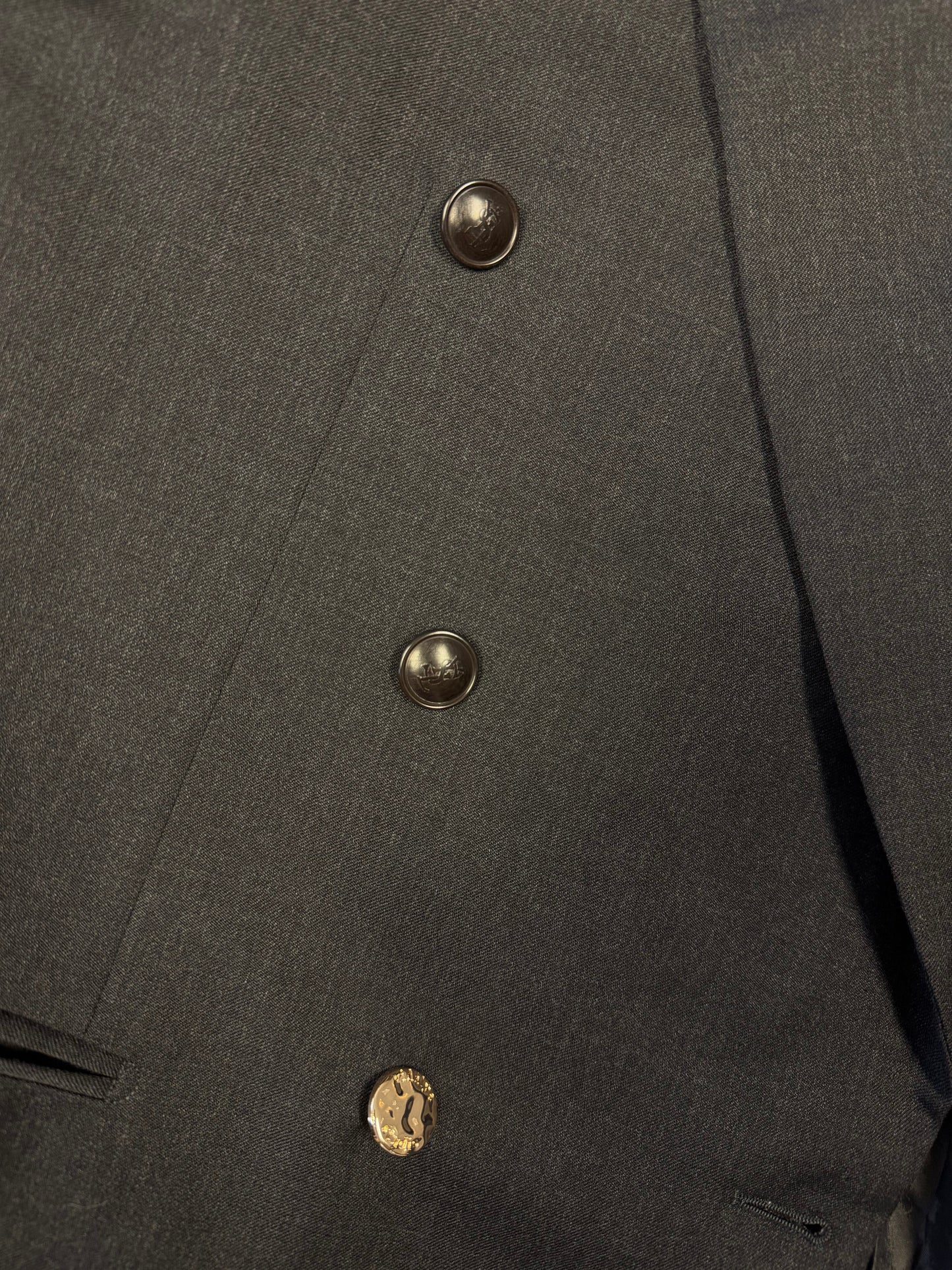SAINT LAURENT GOLDEN BLAZER 002 vidalyestudio