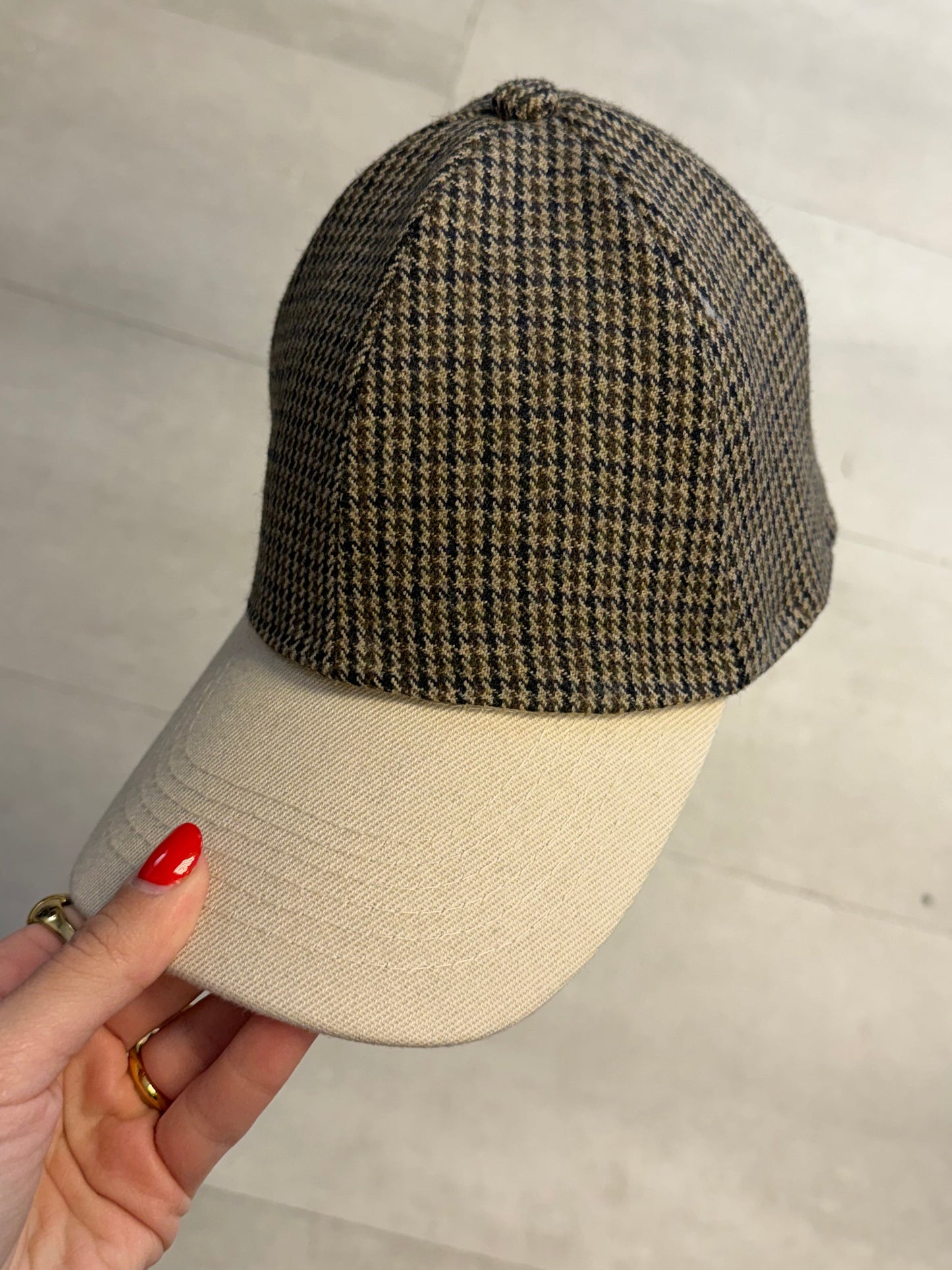 GORRA 002 vidalyestudio